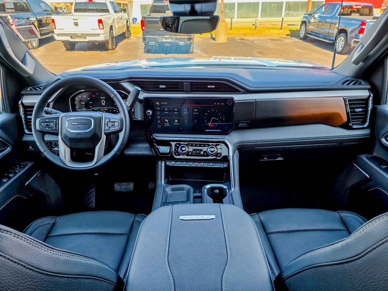 GMC Sierra 3500HD  2025