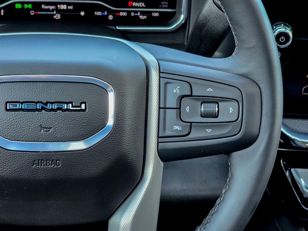 GMC Sierra 3500HD  2025