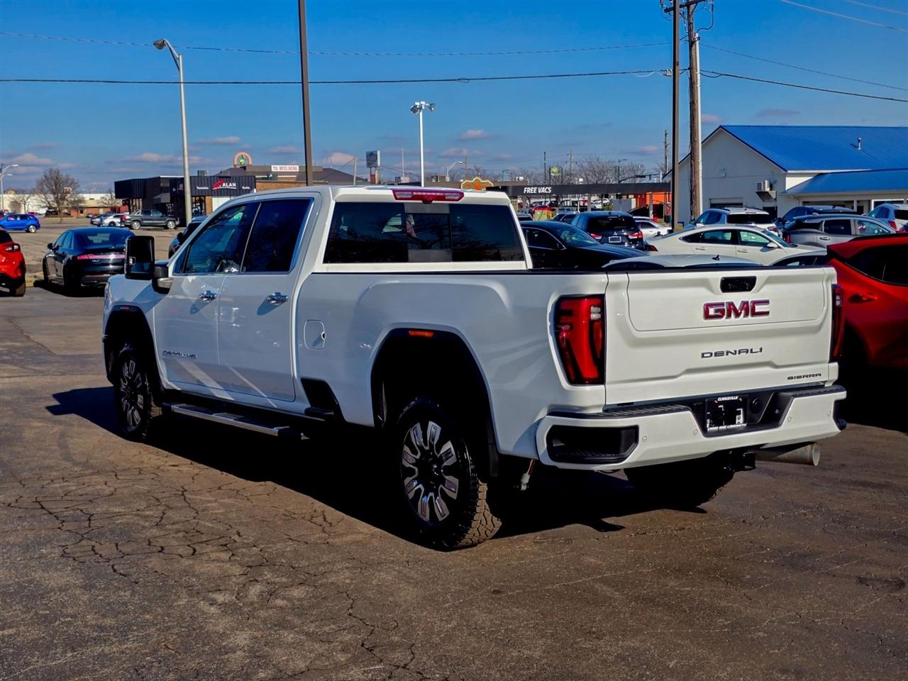 GMC Sierra 3500HD  2025