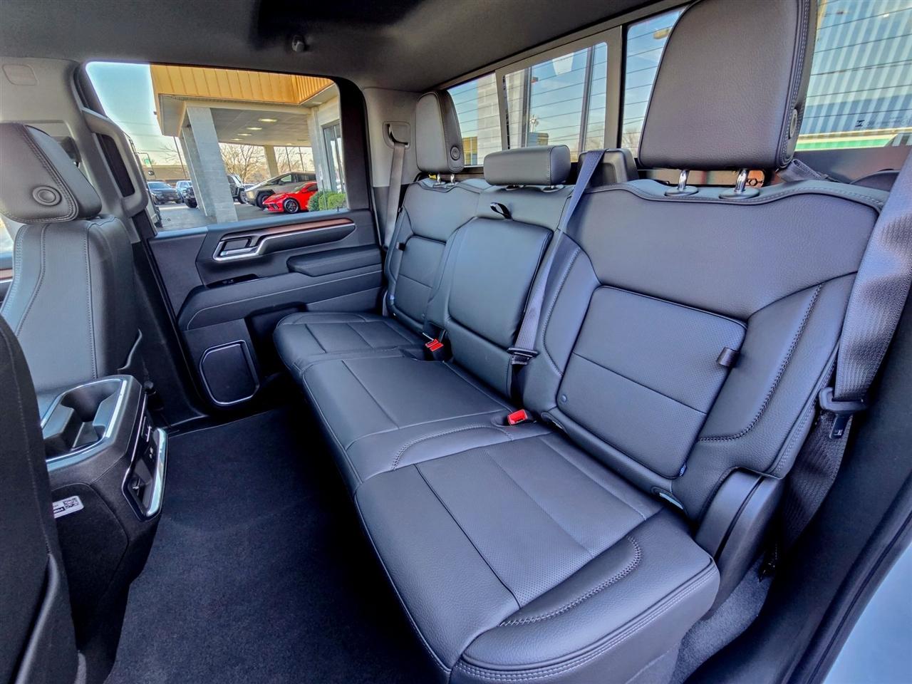 GMC Sierra 3500HD  2025