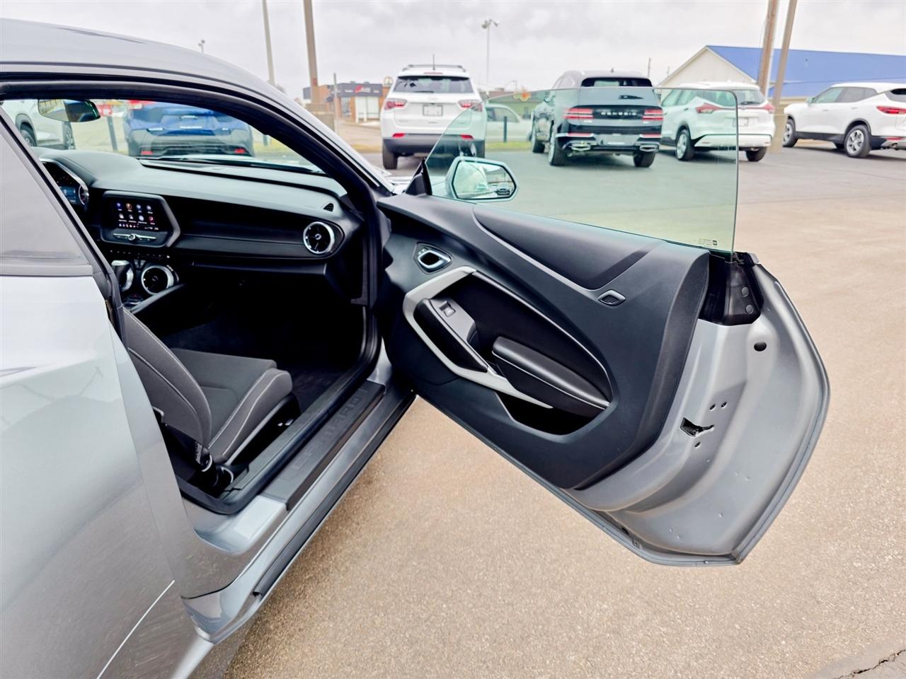 Chevrolet Camaro  2023