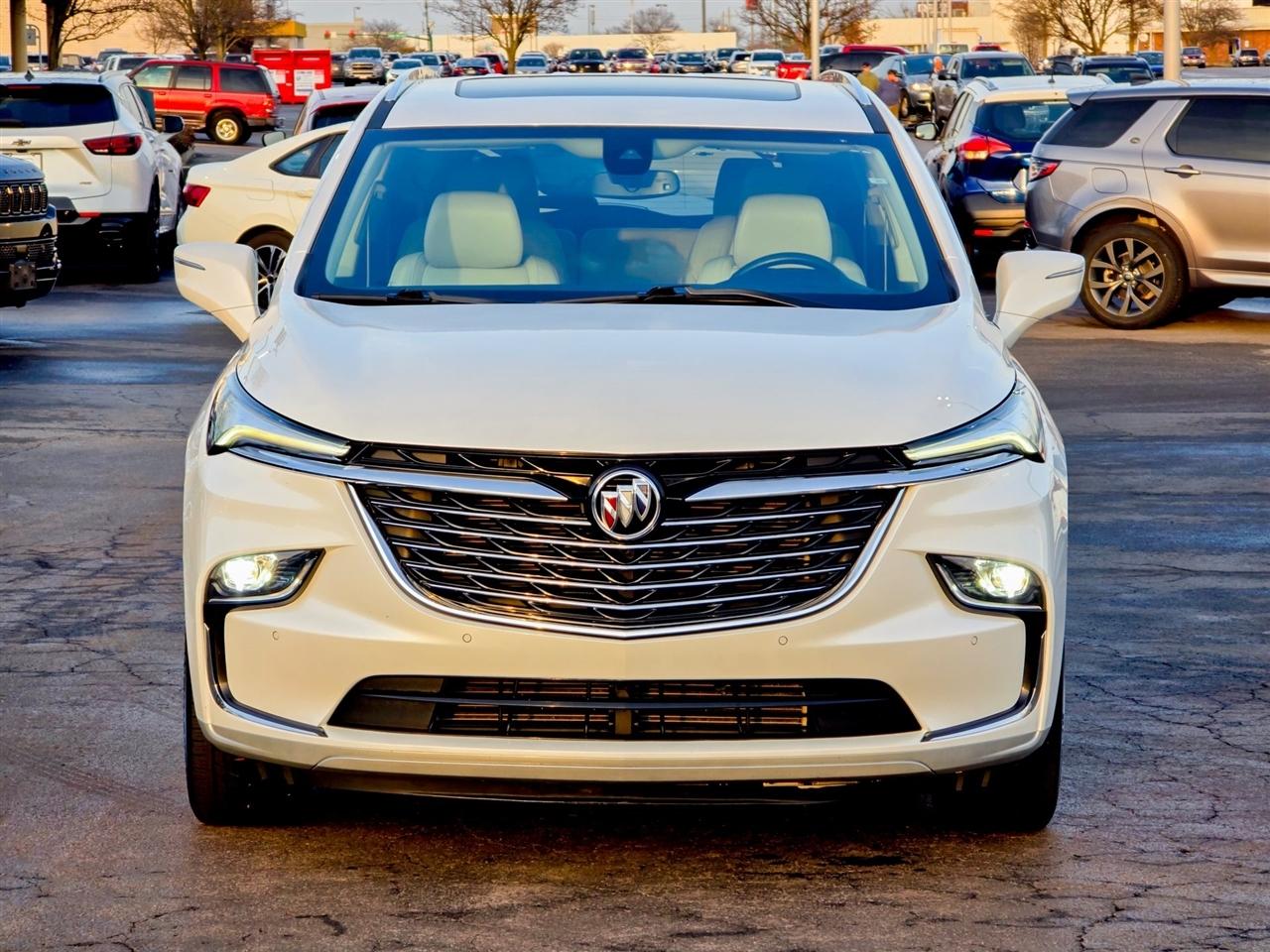 Buick Enclave  2022