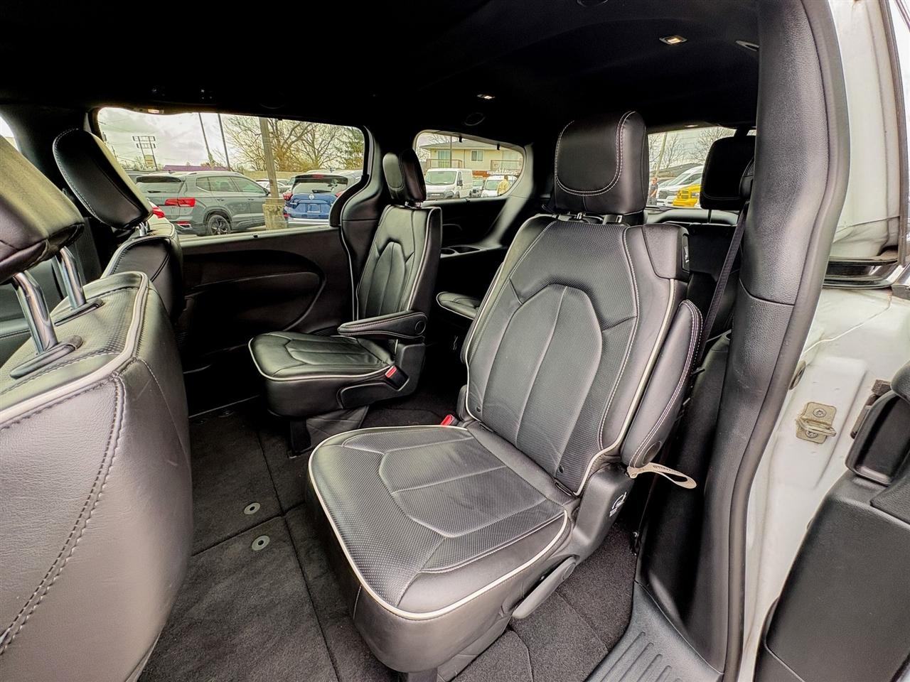 Chrysler Pacifica  2025