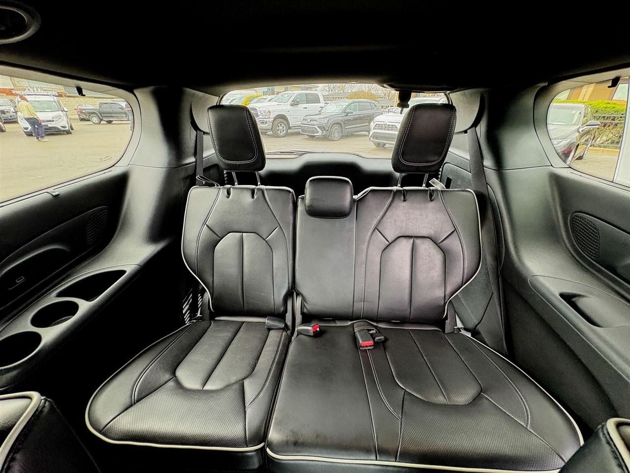 Chrysler Pacifica  2025