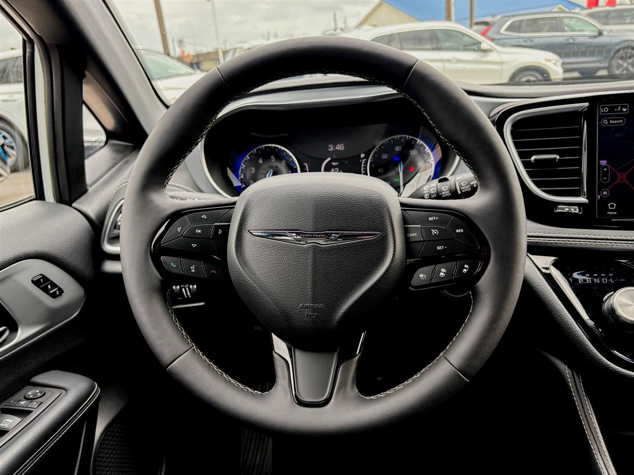 Chrysler Pacifica  2025