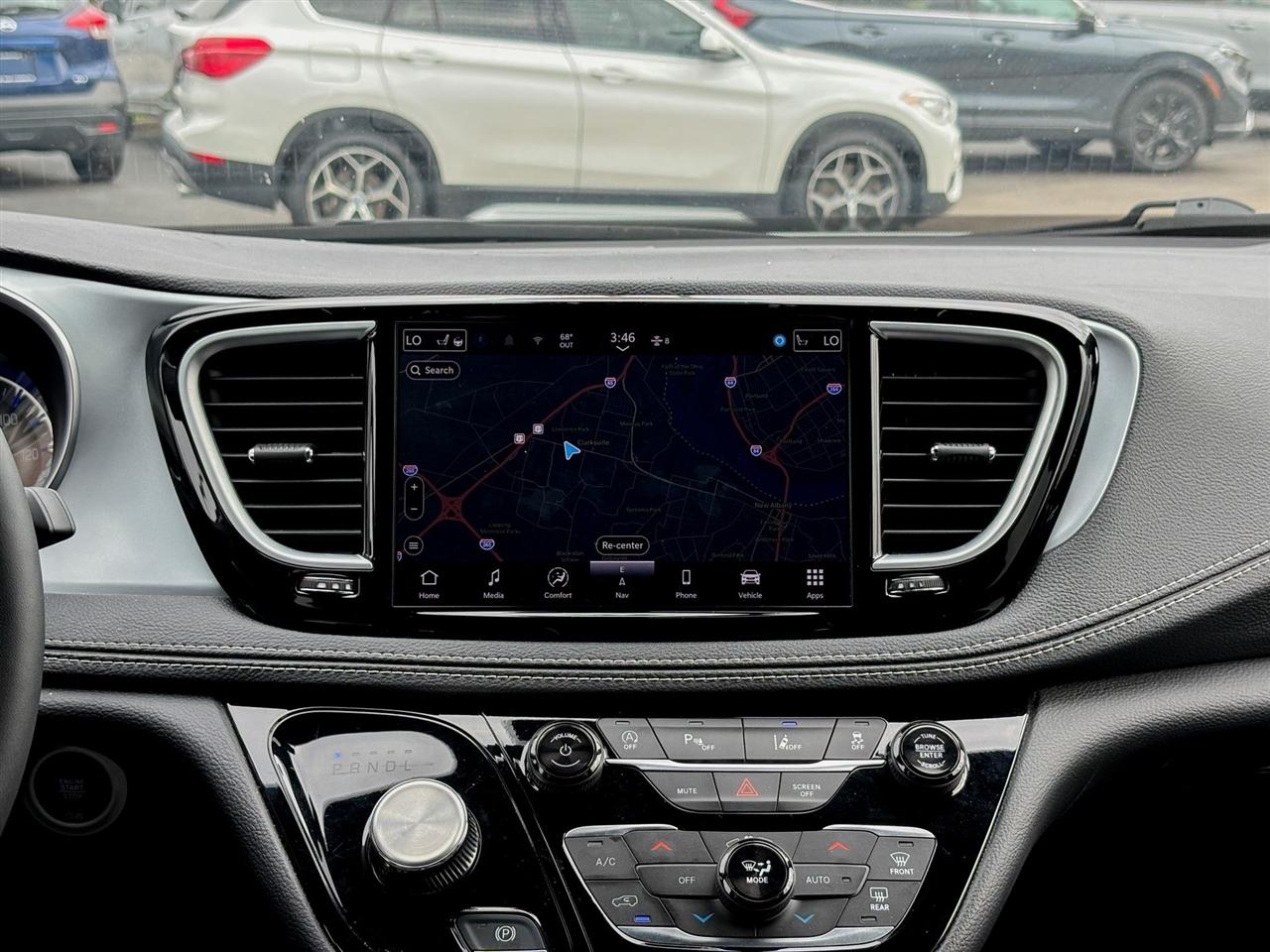 Chrysler Pacifica  2025