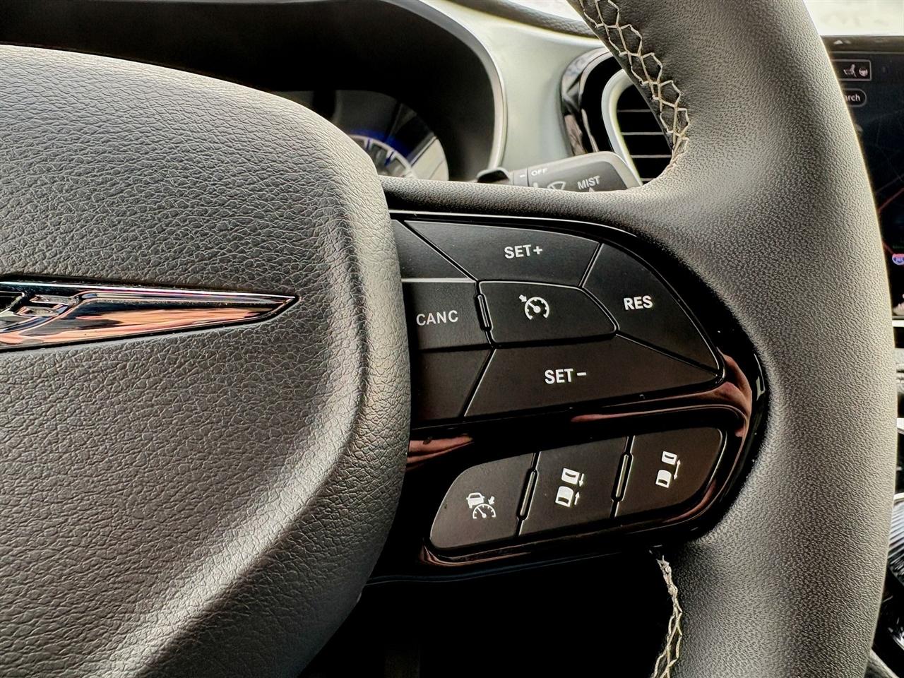 Chrysler Pacifica  2025