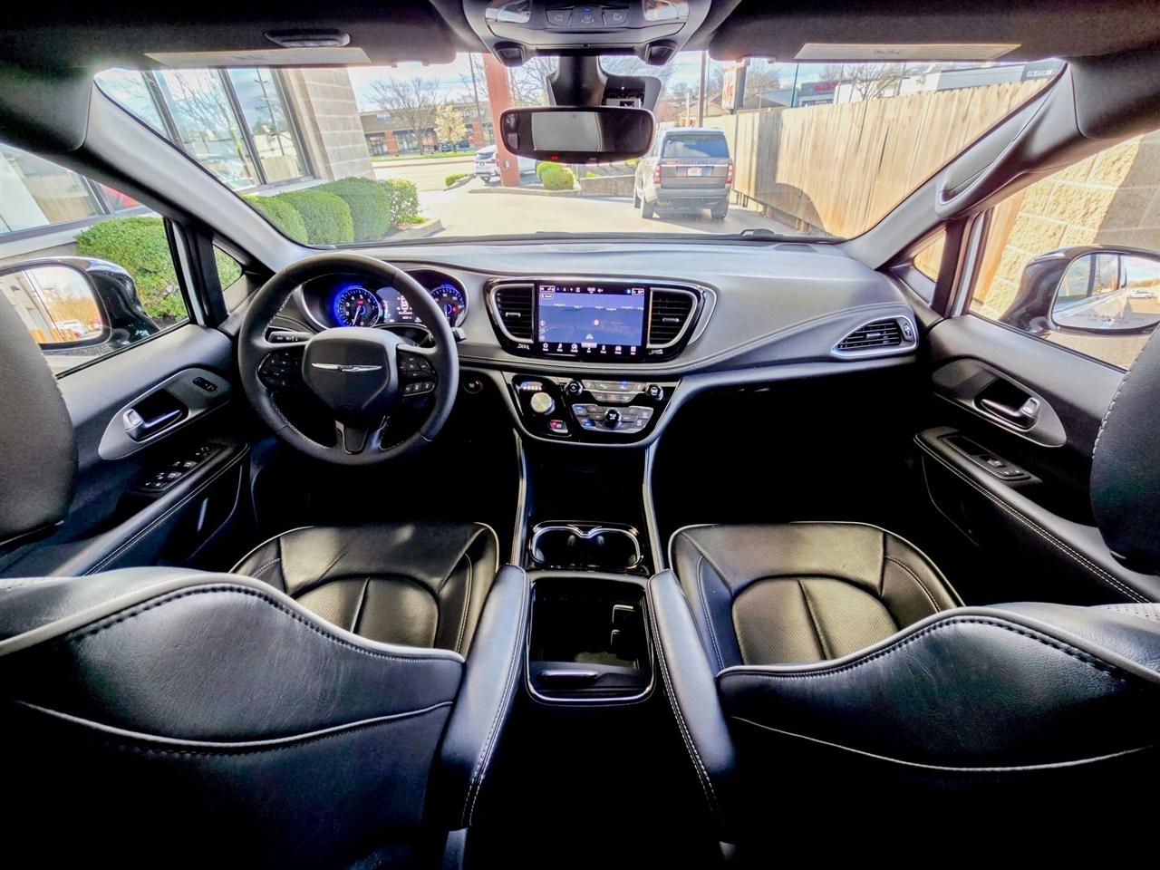 Chrysler Pacifica  2025