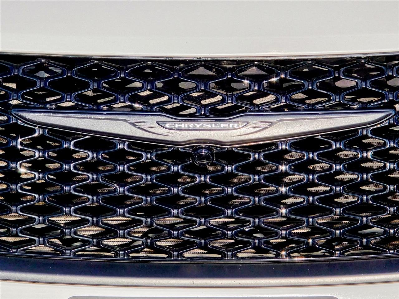 Chrysler Pacifica  2025