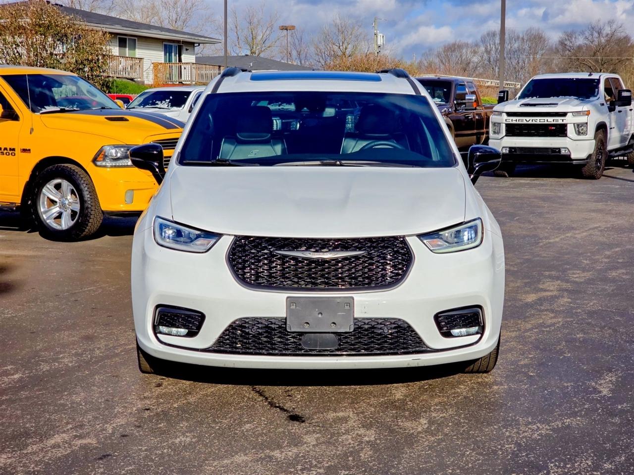 Chrysler Pacifica  2025