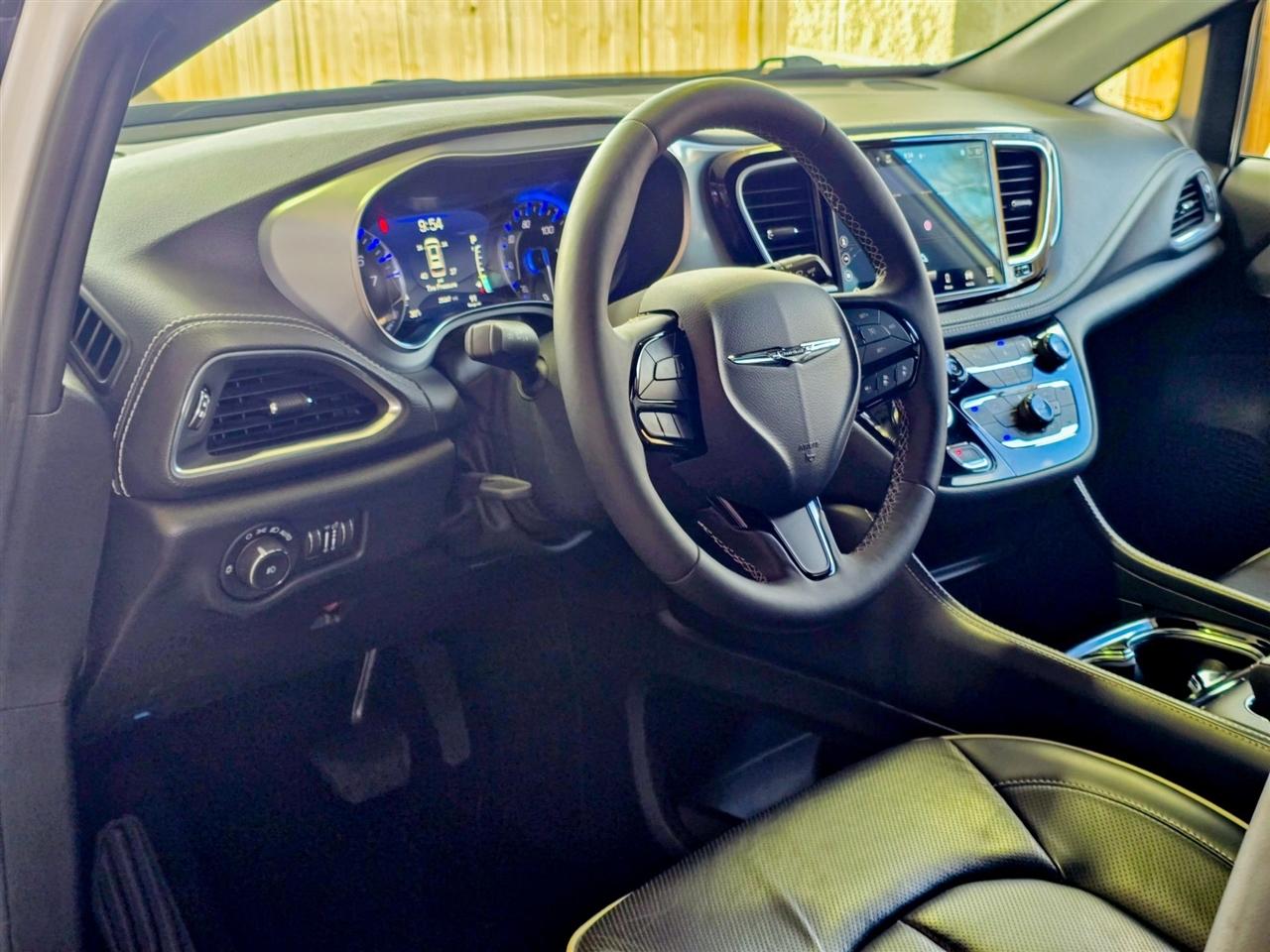 Chrysler Pacifica  2025