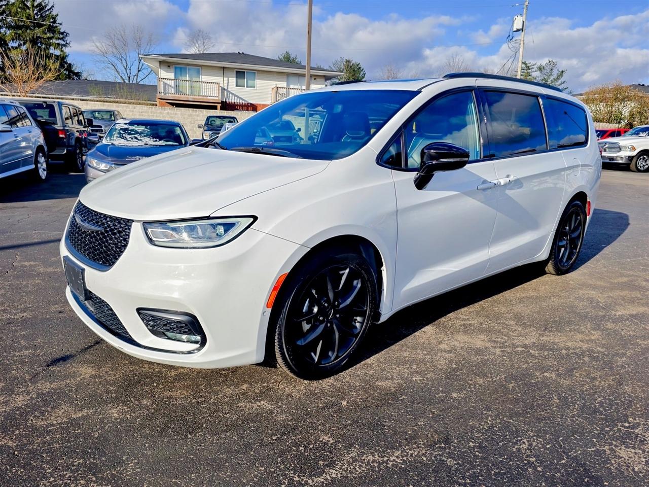 Chrysler Pacifica  2025