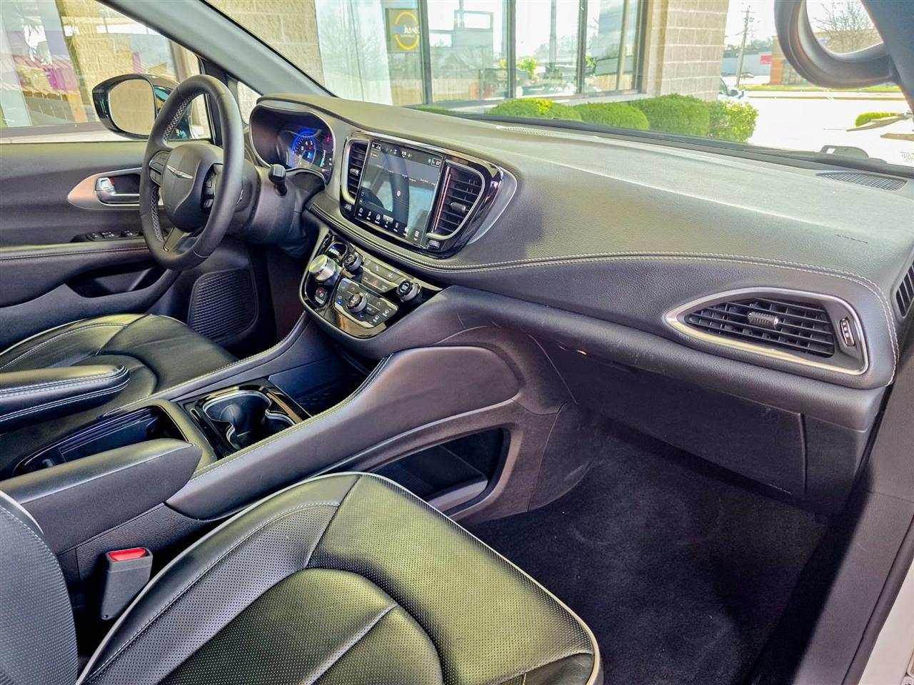 Chrysler Pacifica  2025