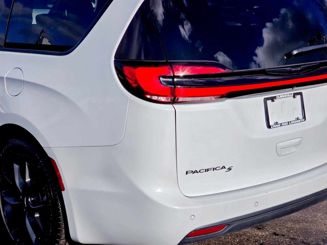 Chrysler Pacifica  2025