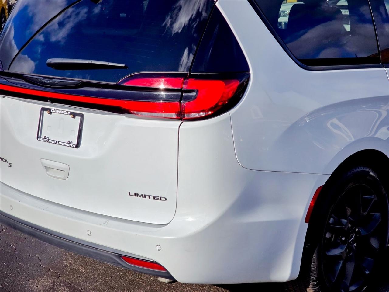 Chrysler Pacifica  2025