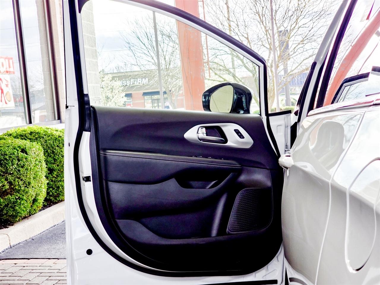 Chrysler Pacifica  2025