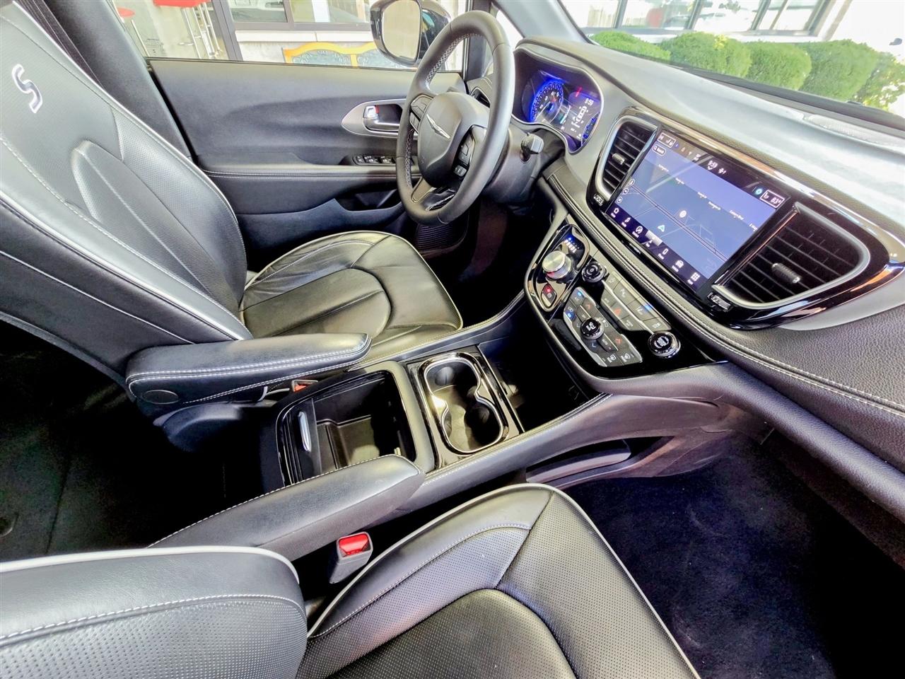 Chrysler Pacifica  2025