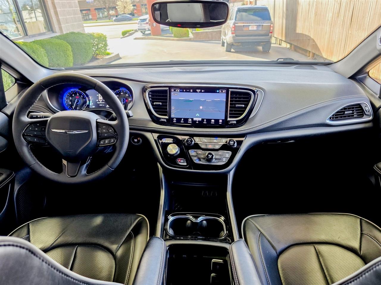 Chrysler Pacifica  2025