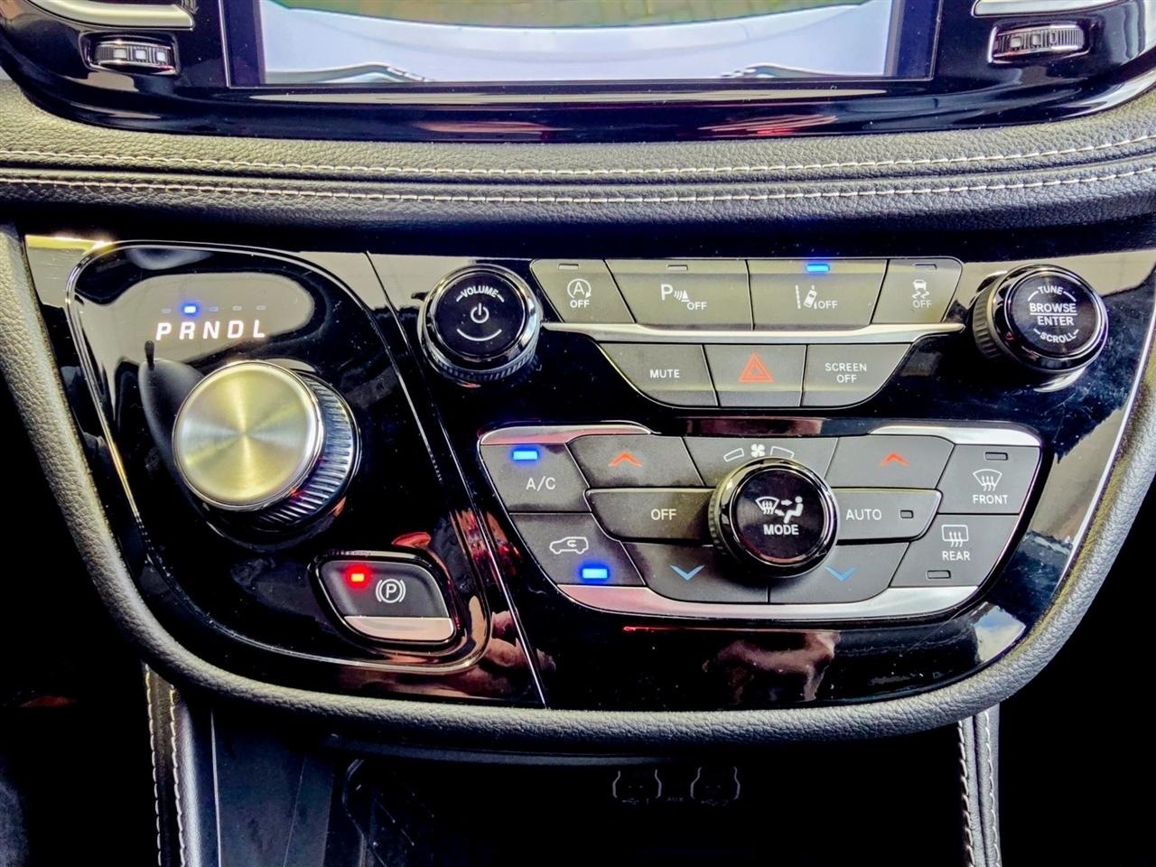 Chrysler Pacifica  2025