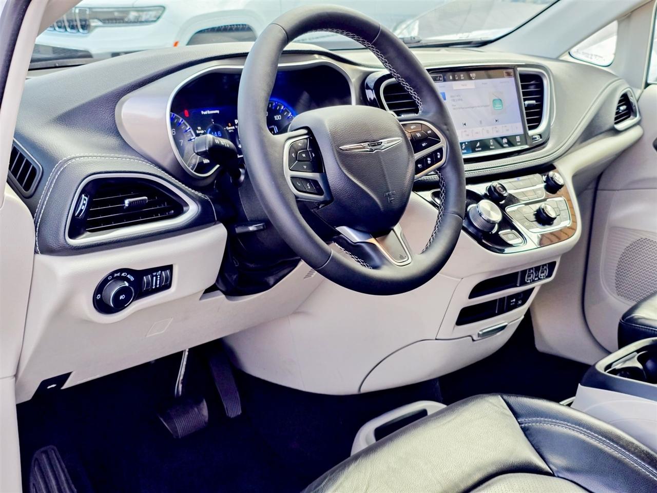 Chrysler Pacifica  2022