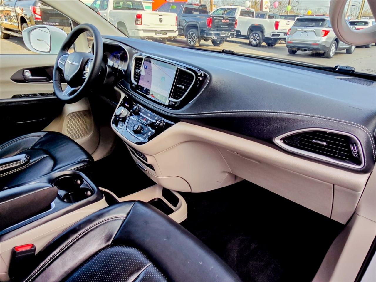 Chrysler Pacifica  2022