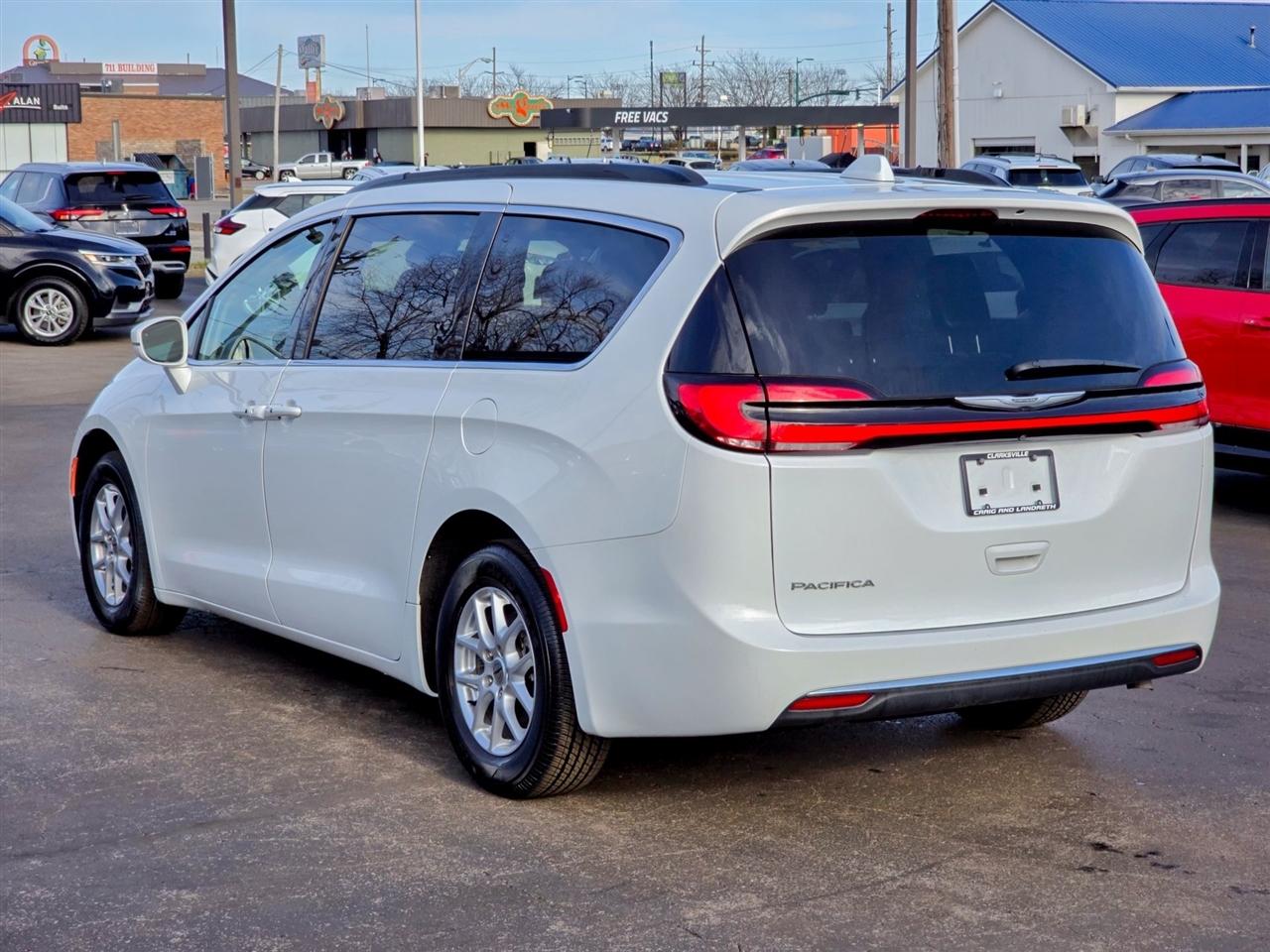 Chrysler Pacifica  2022