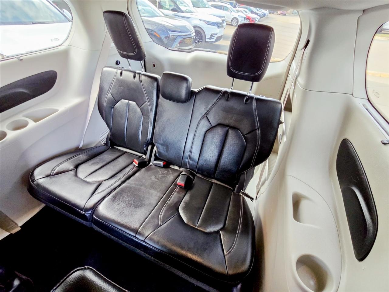 Chrysler Pacifica  2022