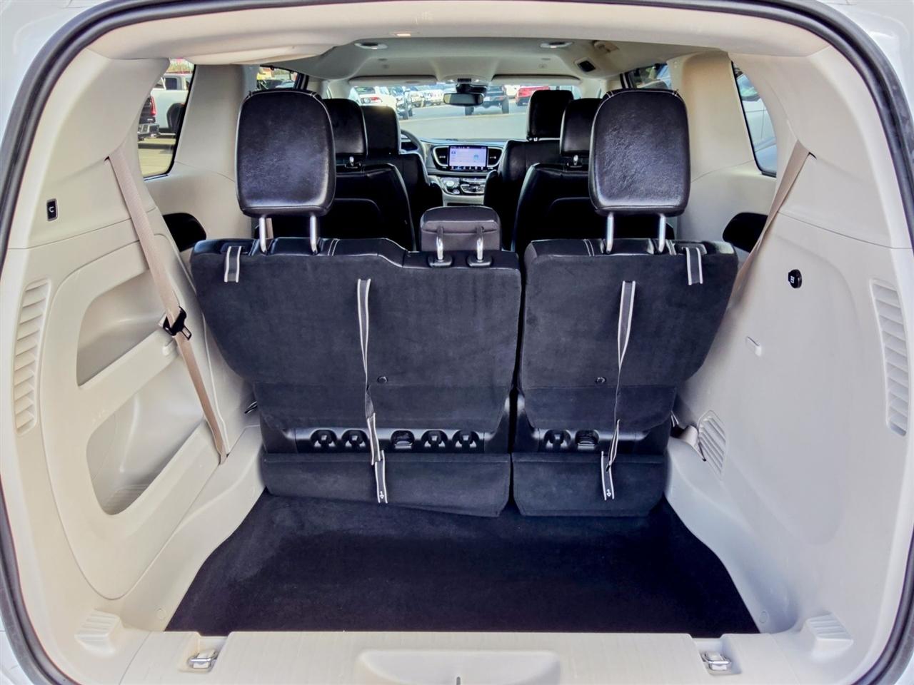 Chrysler Pacifica  2022