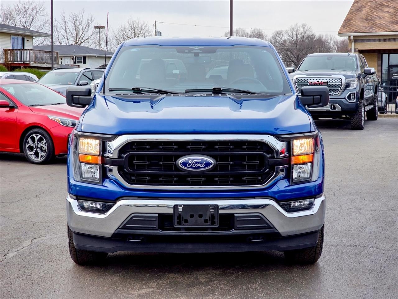 Ford F-150 XLT SuperCrew 4WD 2023