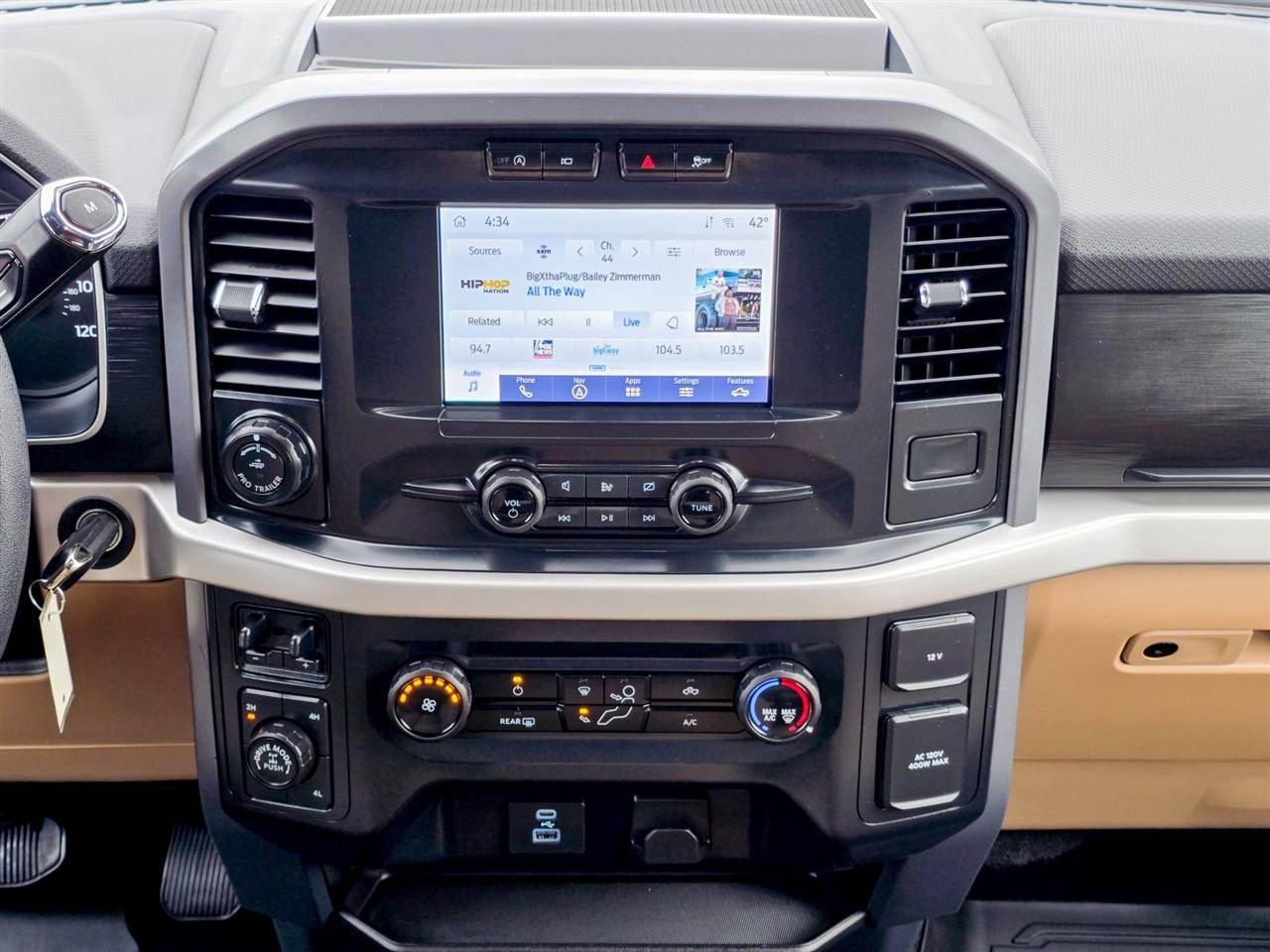 Ford F-150 XLT SuperCrew 4WD 2023