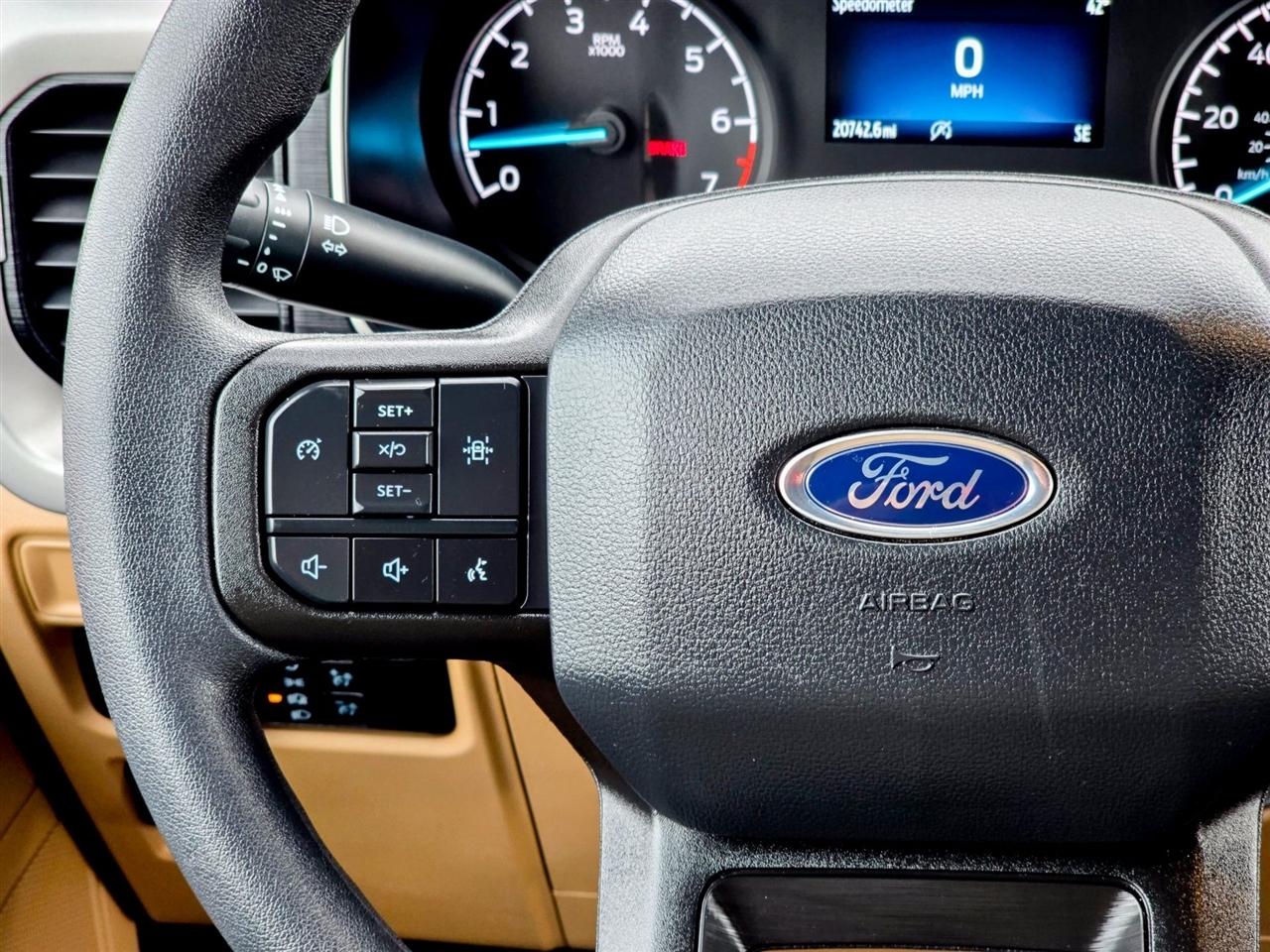 Ford F-150 XLT SuperCrew 4WD 2023