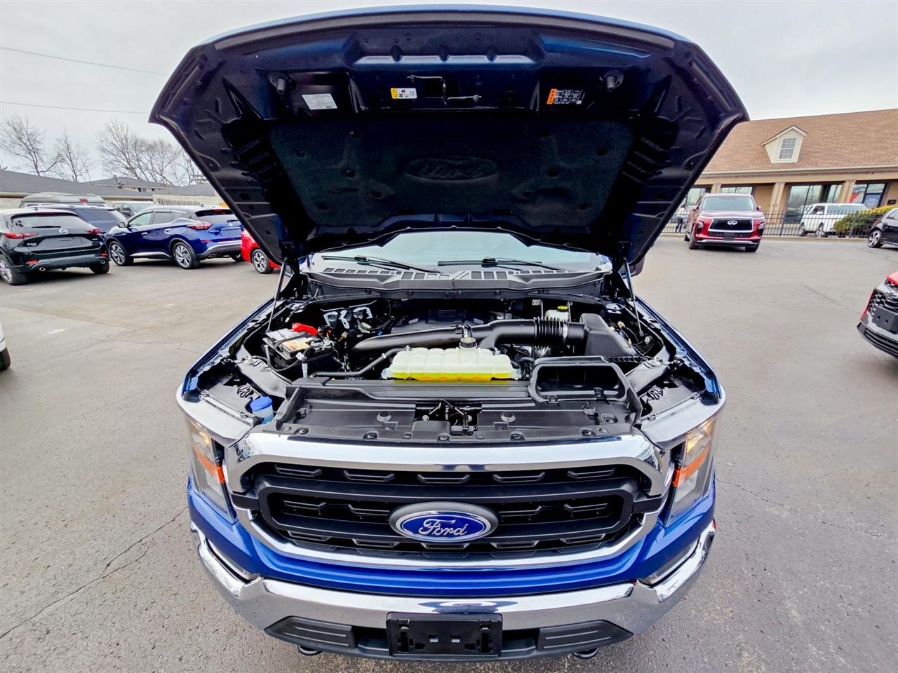 Ford F-150 XLT SuperCrew 4WD 2023