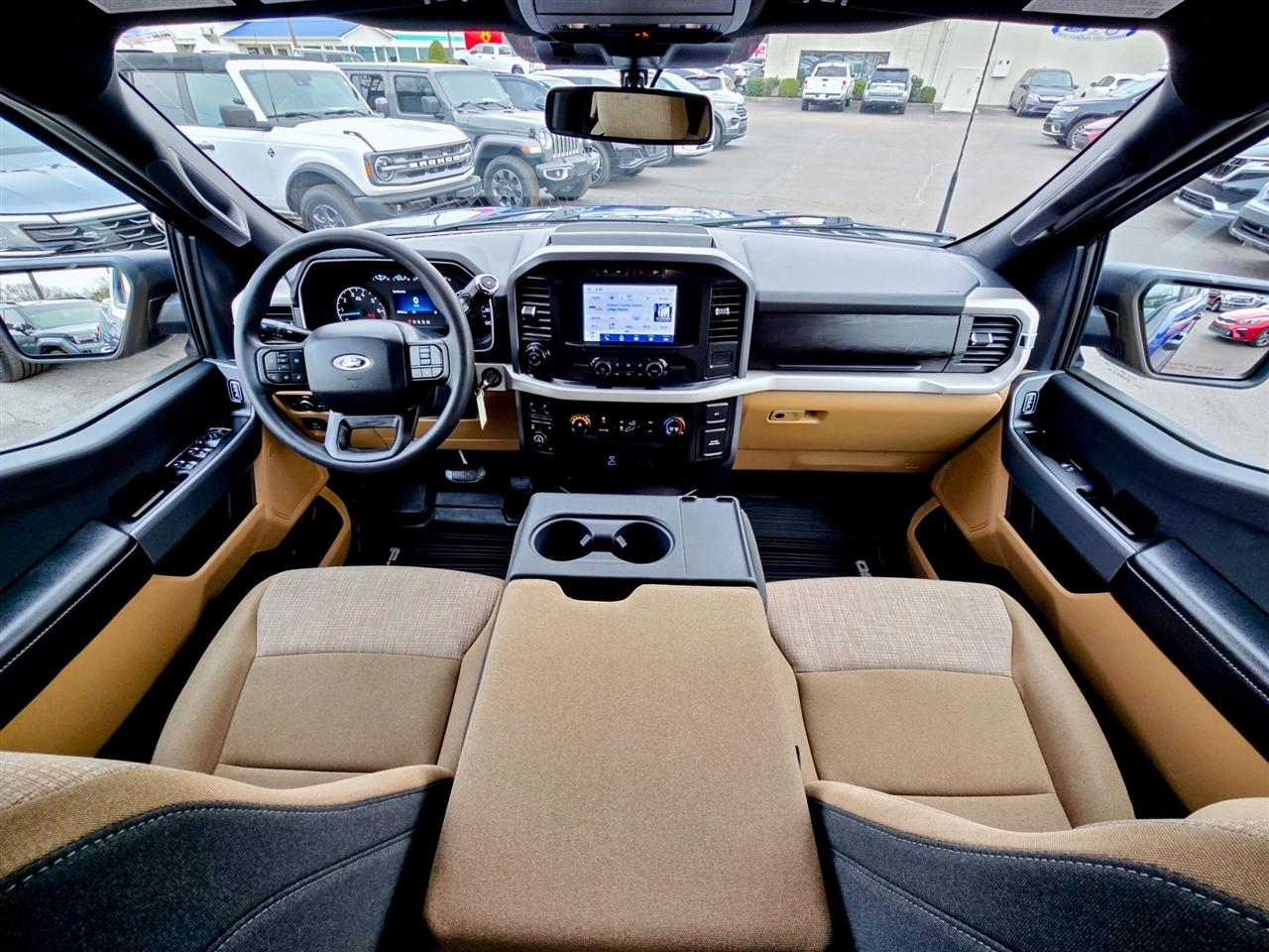 Ford F-150 XLT SuperCrew 4WD 2023