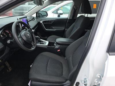 Toyota RAV4 LE FWD (Natl) 2024