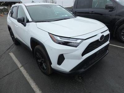 Toyota RAV4 LE FWD (Natl) 2024