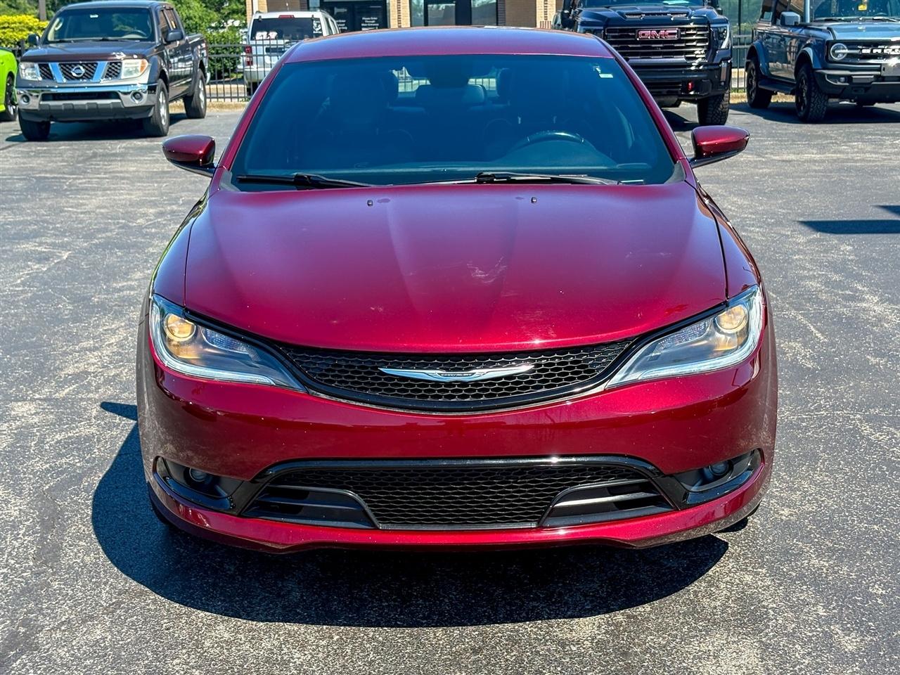 Chrysler 200  2016