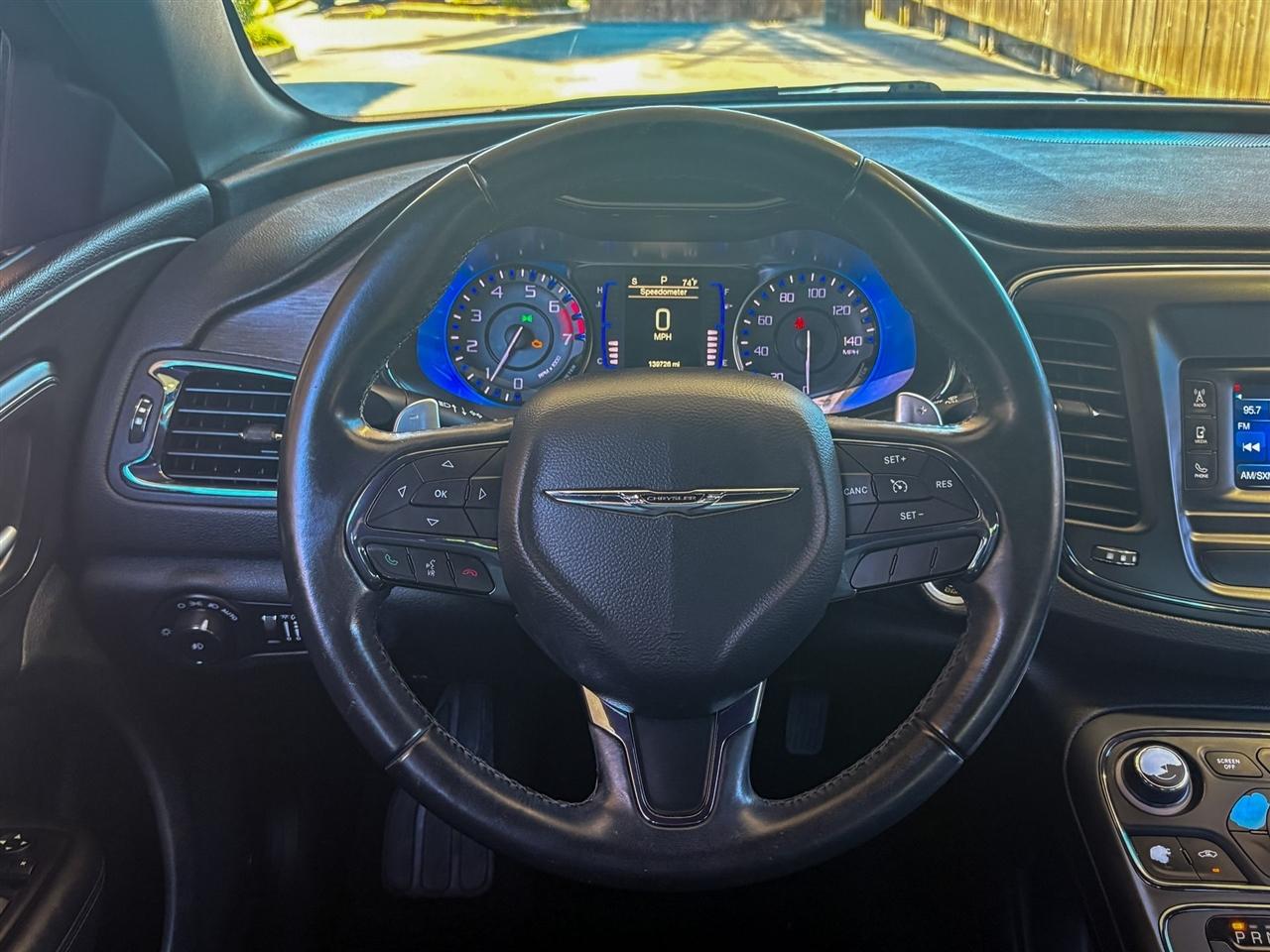 Chrysler 200  2016