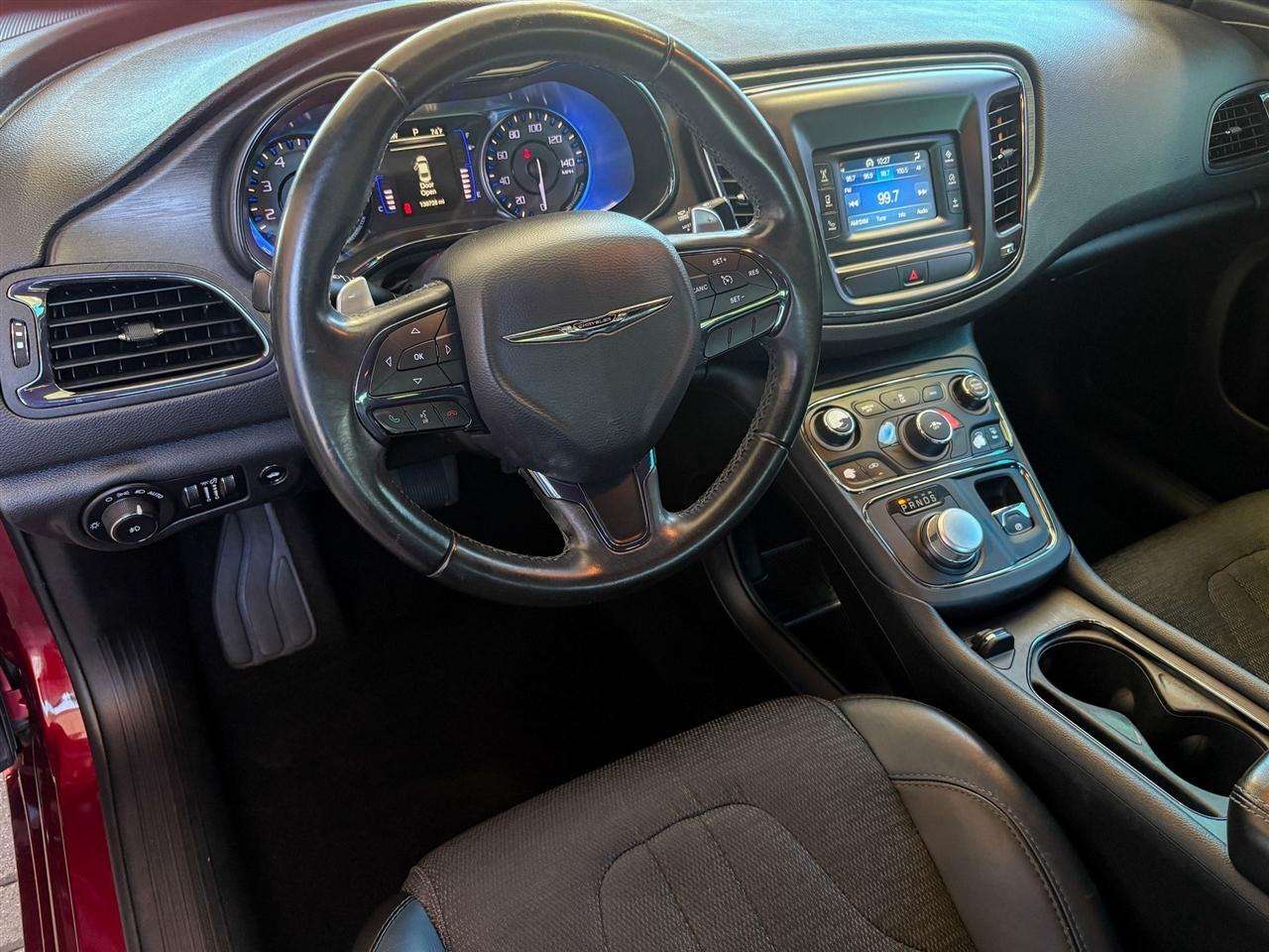 Chrysler 200  2016