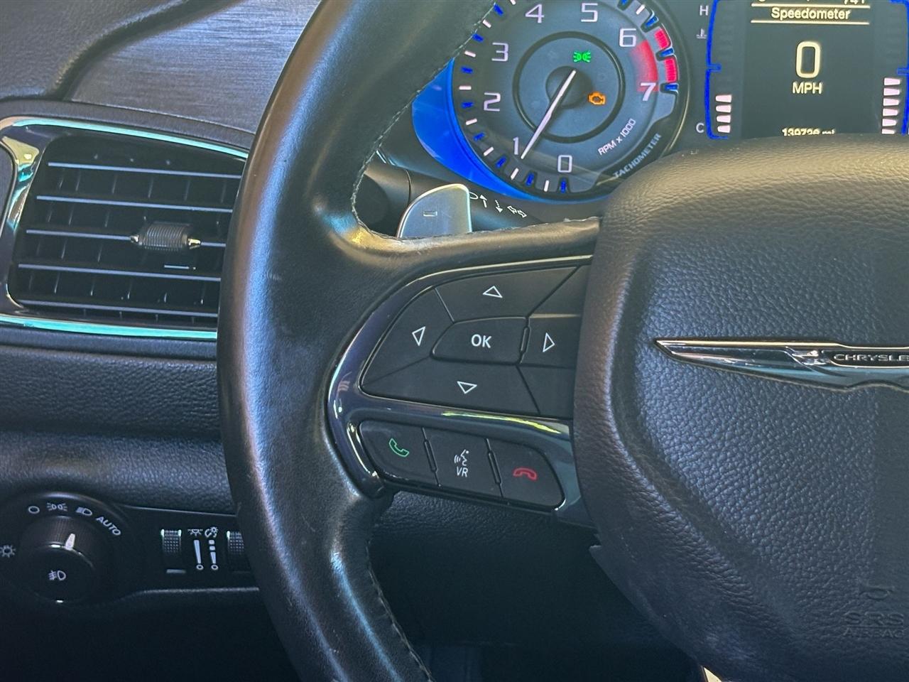 Chrysler 200  2016