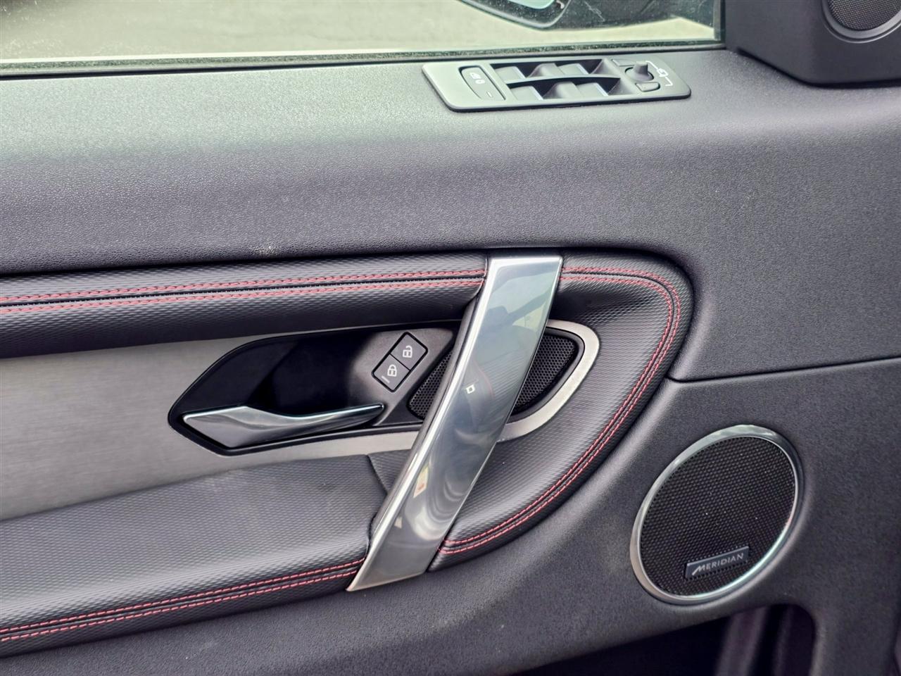 Land Rover Discovery Sport  2023