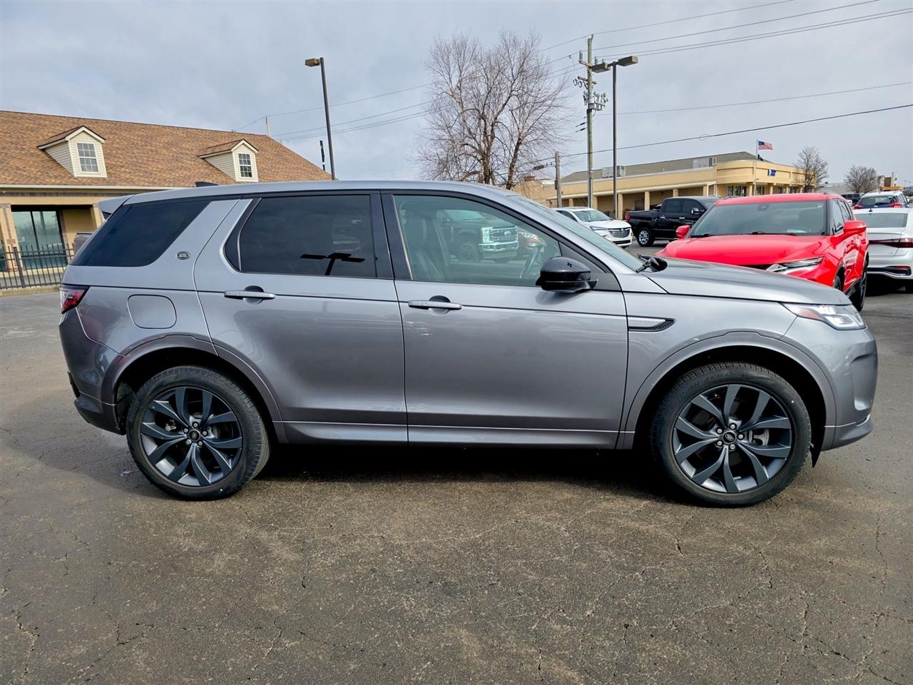 Land Rover Discovery Sport  2023
