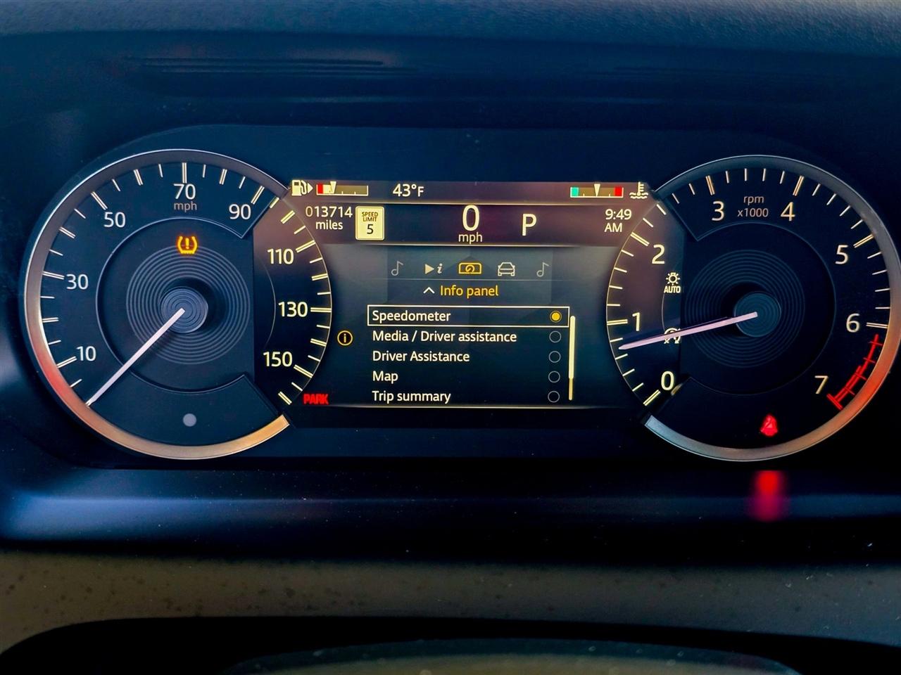 Land Rover Discovery Sport  2023