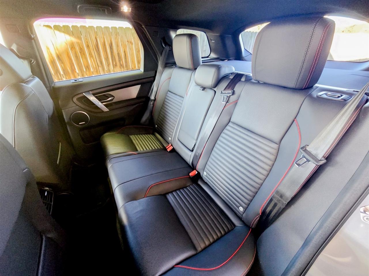 Land Rover Discovery Sport  2023