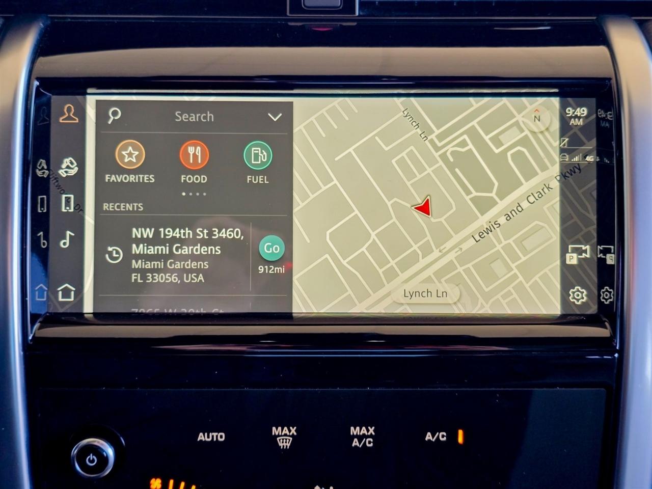 Land Rover Discovery Sport  2023