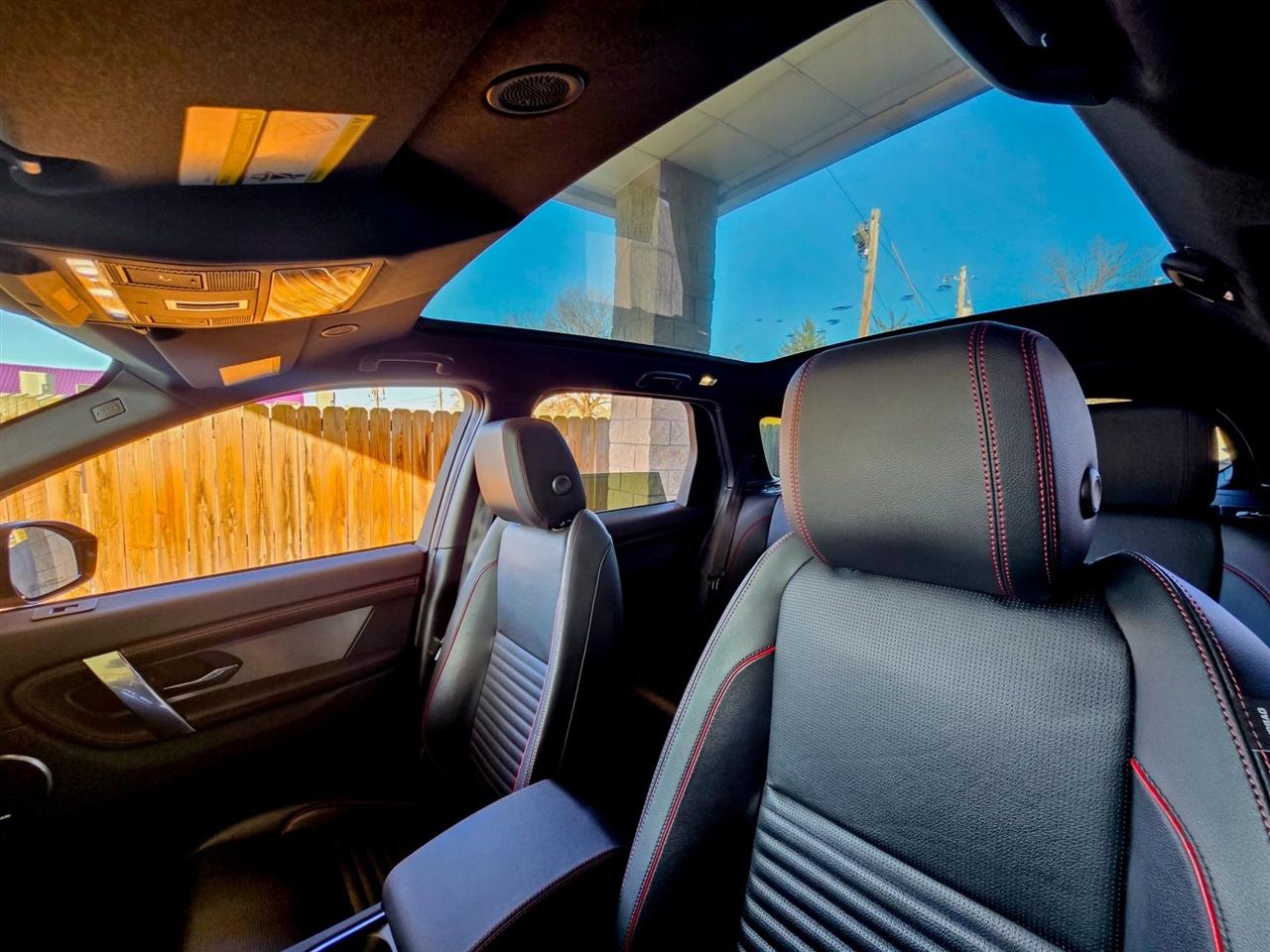 Land Rover Discovery Sport  2023