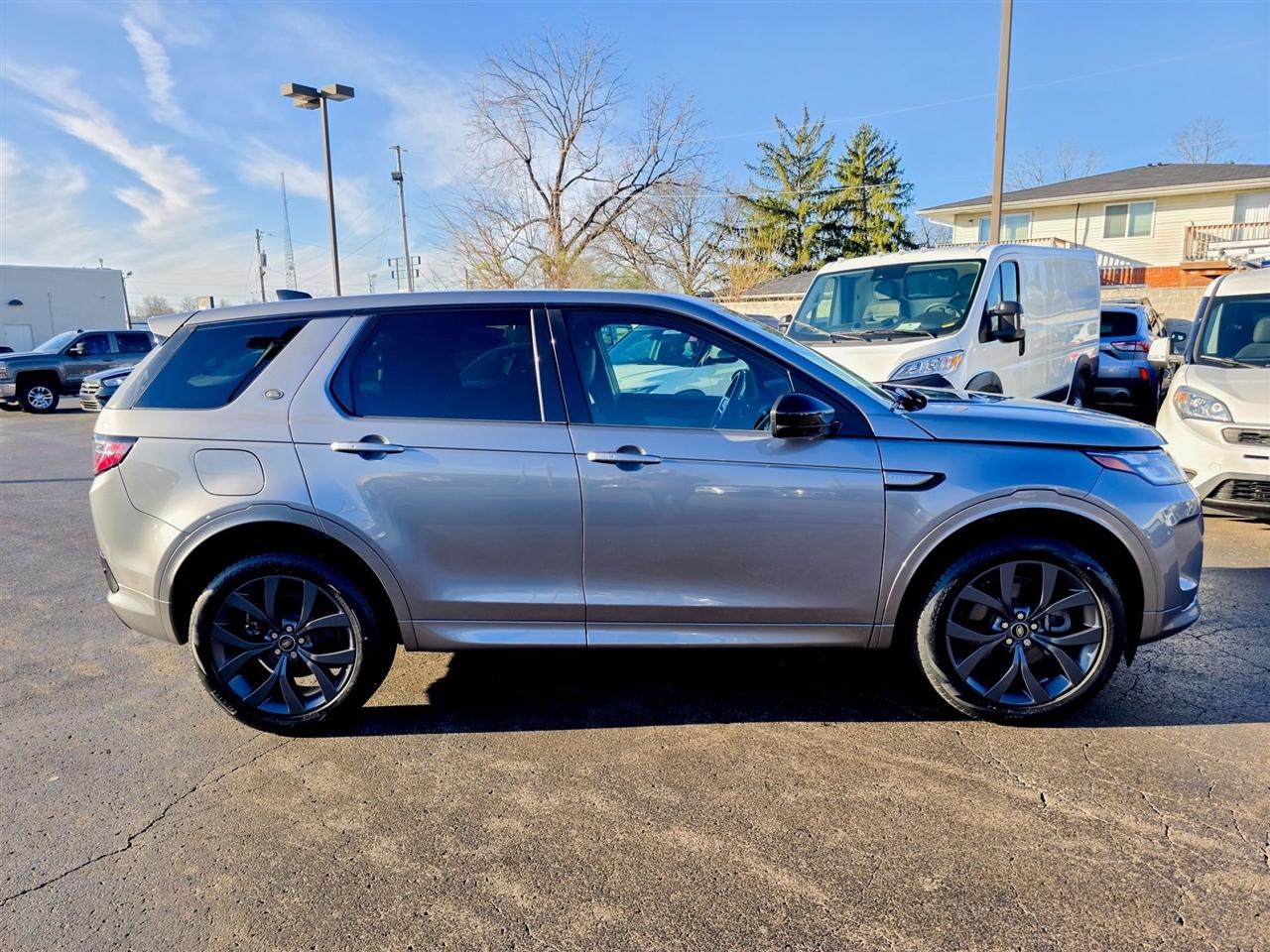 Land Rover Discovery Sport  2023