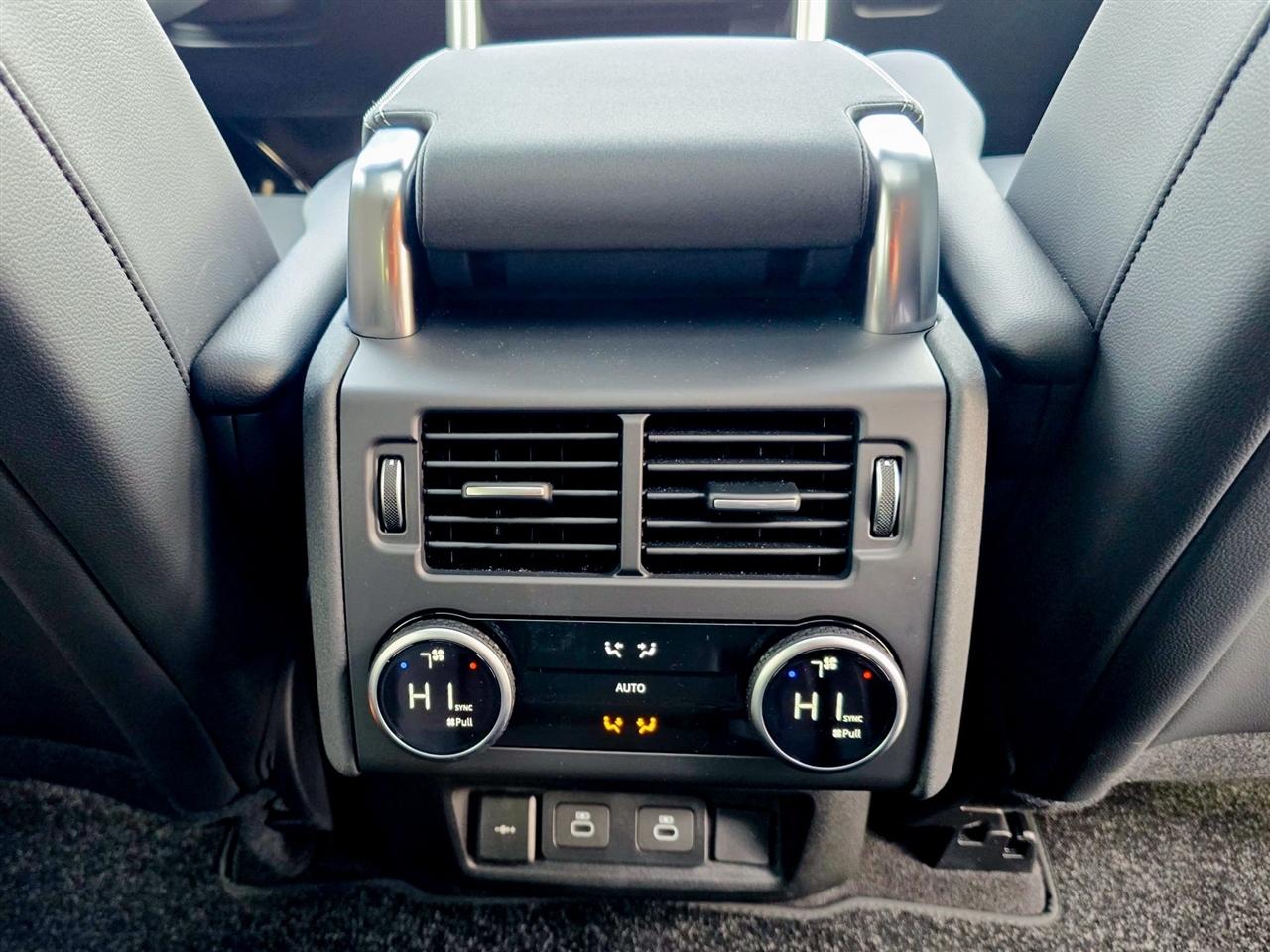 Land Rover Discovery  2025