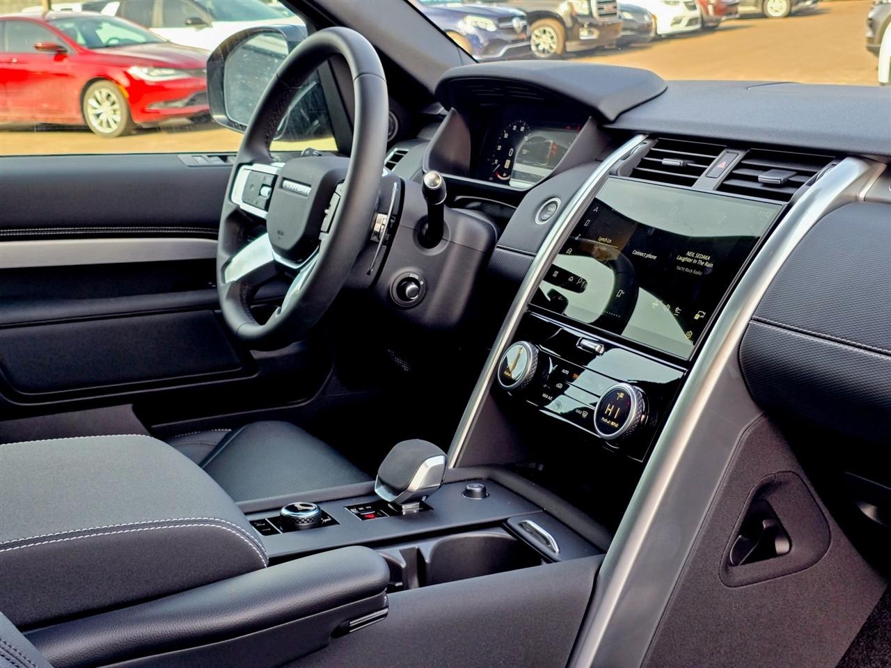 Land Rover Discovery  2025