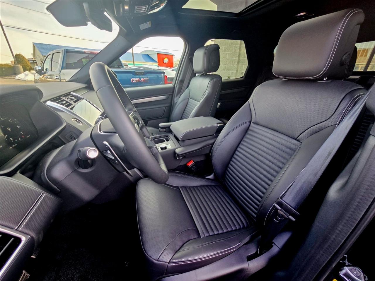 Land Rover Discovery  2025