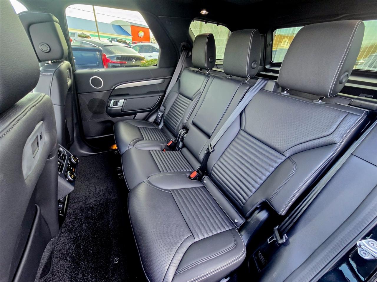 Land Rover Discovery  2025